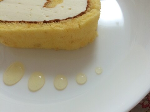 レモンヨーグルトの大豆粉ロールケーキ
